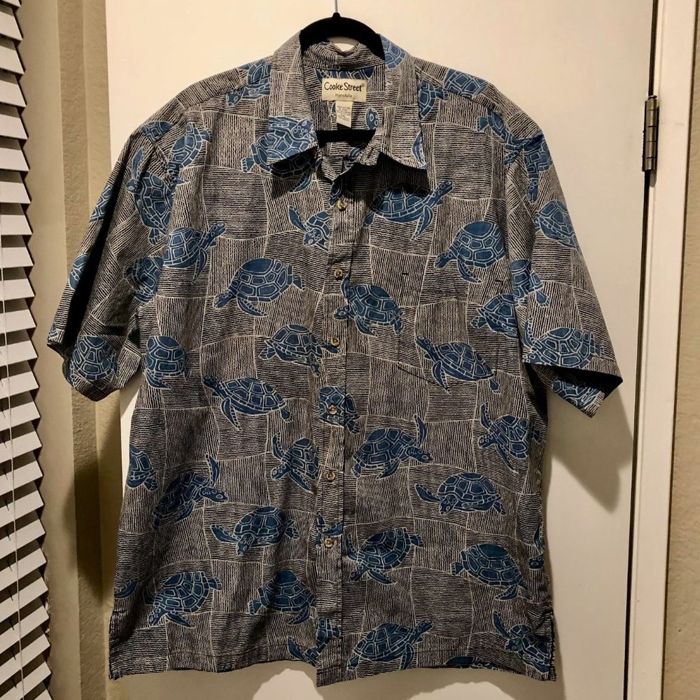 Cooke Street Men's Hawaiian Turtle Shirt